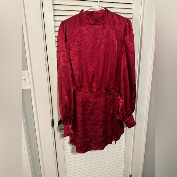 ♥️Taylor Swift Eras Tour outfit option! Red romper size L - Picture 2 of 5